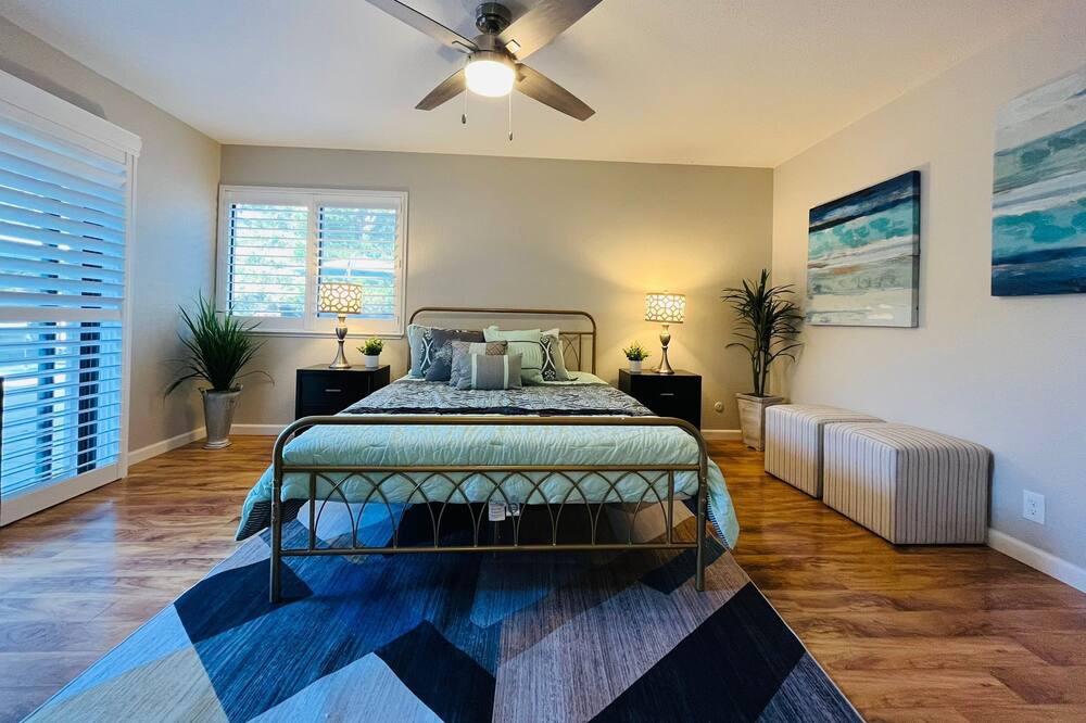 Photo of Bedroom in Orangevale