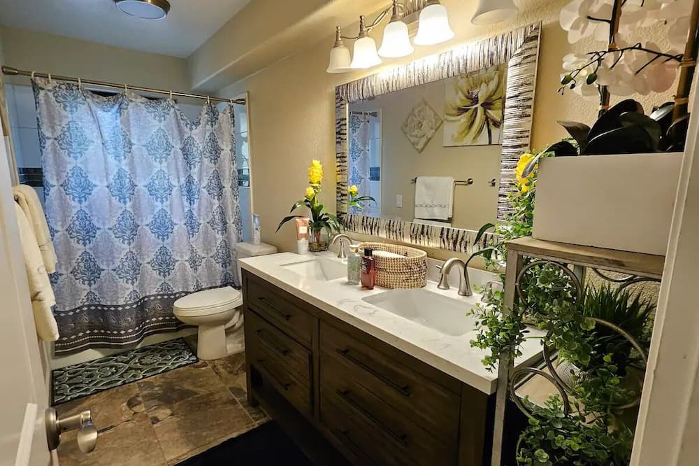Photo of Bathroom in Orangevale