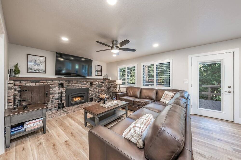 Photo of Livingroom in Sierra Cedars