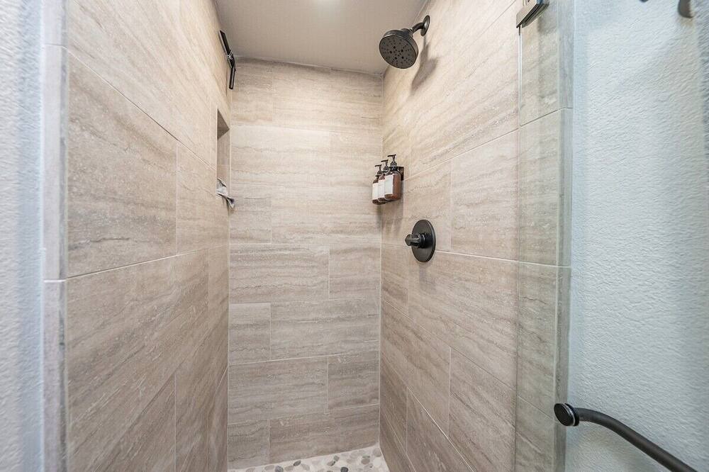 Photo of Bathroom in Sierra Cedars