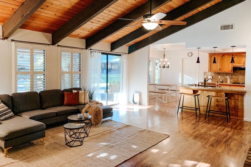 Photo of Livingroom in Visalia