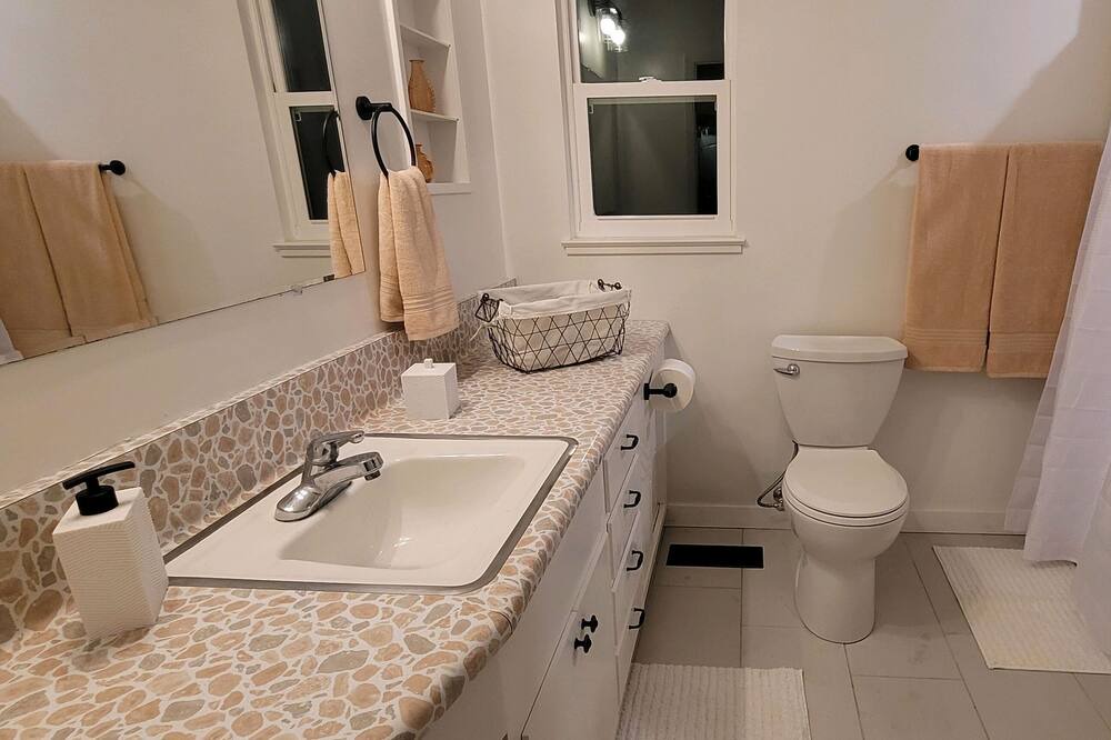 Photo of Bathroom in Pescadero