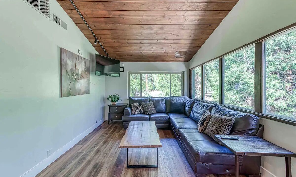 Photo of Livingroom in Sierra Cedars