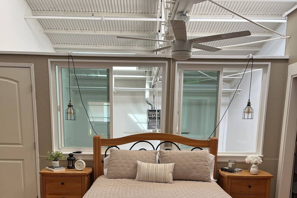 Photo of Bedroom in Woodland