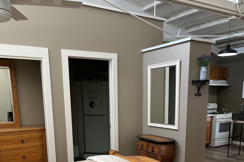 Photo of Bedroom in Woodland