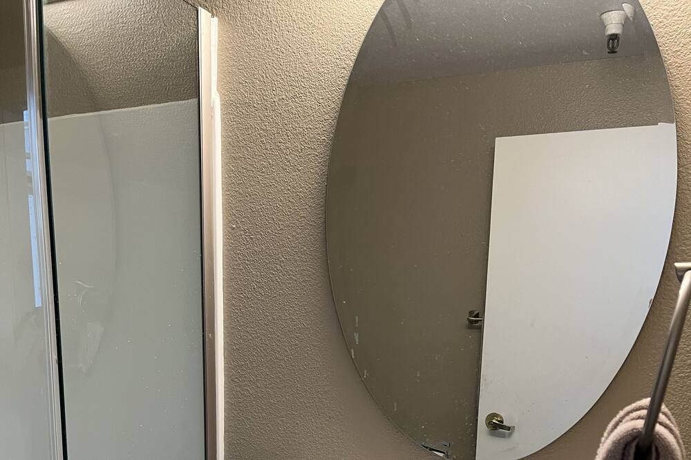 Photo of Bathroom in Woodland