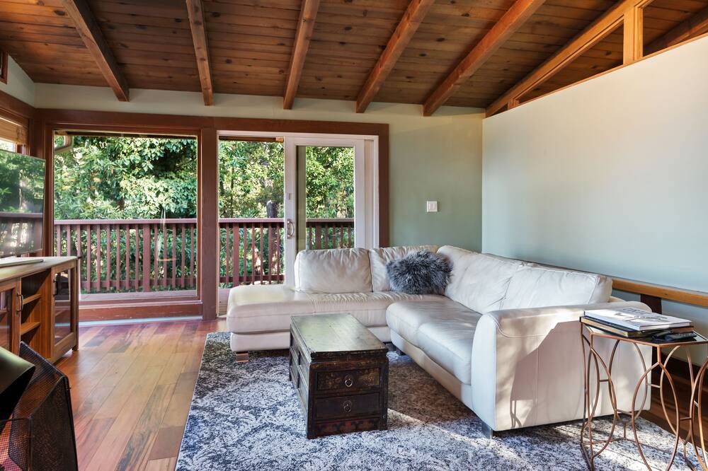 Photo of Livingroom in Piedmont Pines