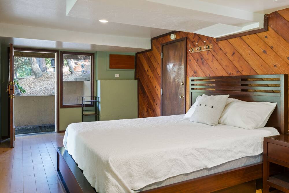 Photo of Bedroom in Piedmont Pines