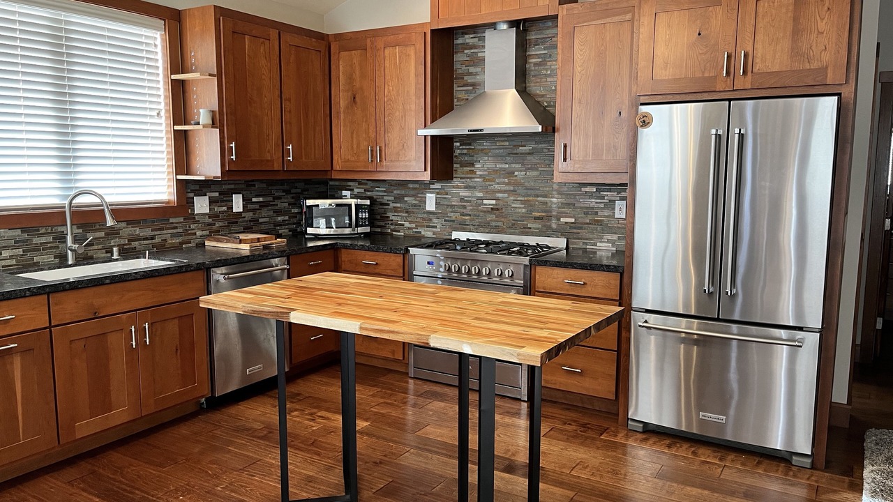 Photo of Kitchen in Crowley Lake