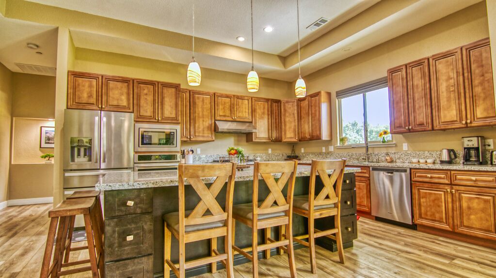 Photo of Kitchen in Groveland