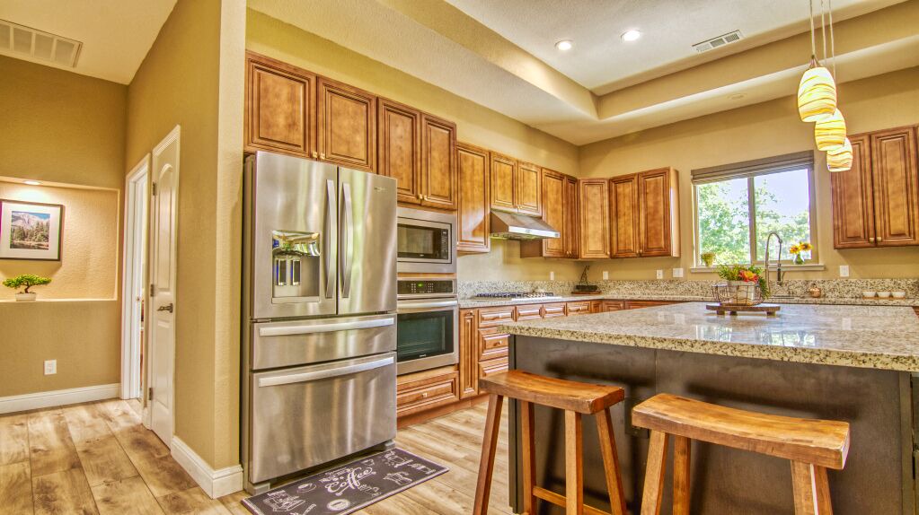 Photo of Kitchen in Groveland