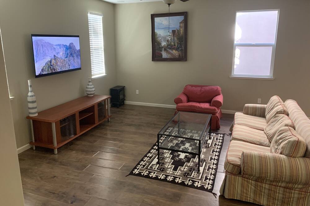 Photo of Livingroom in Gilroy