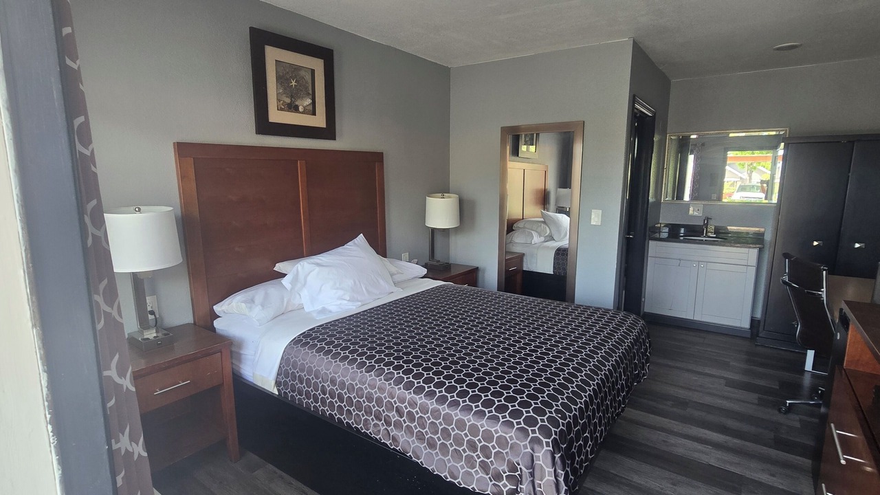 Photo of Bedroom in Lodi