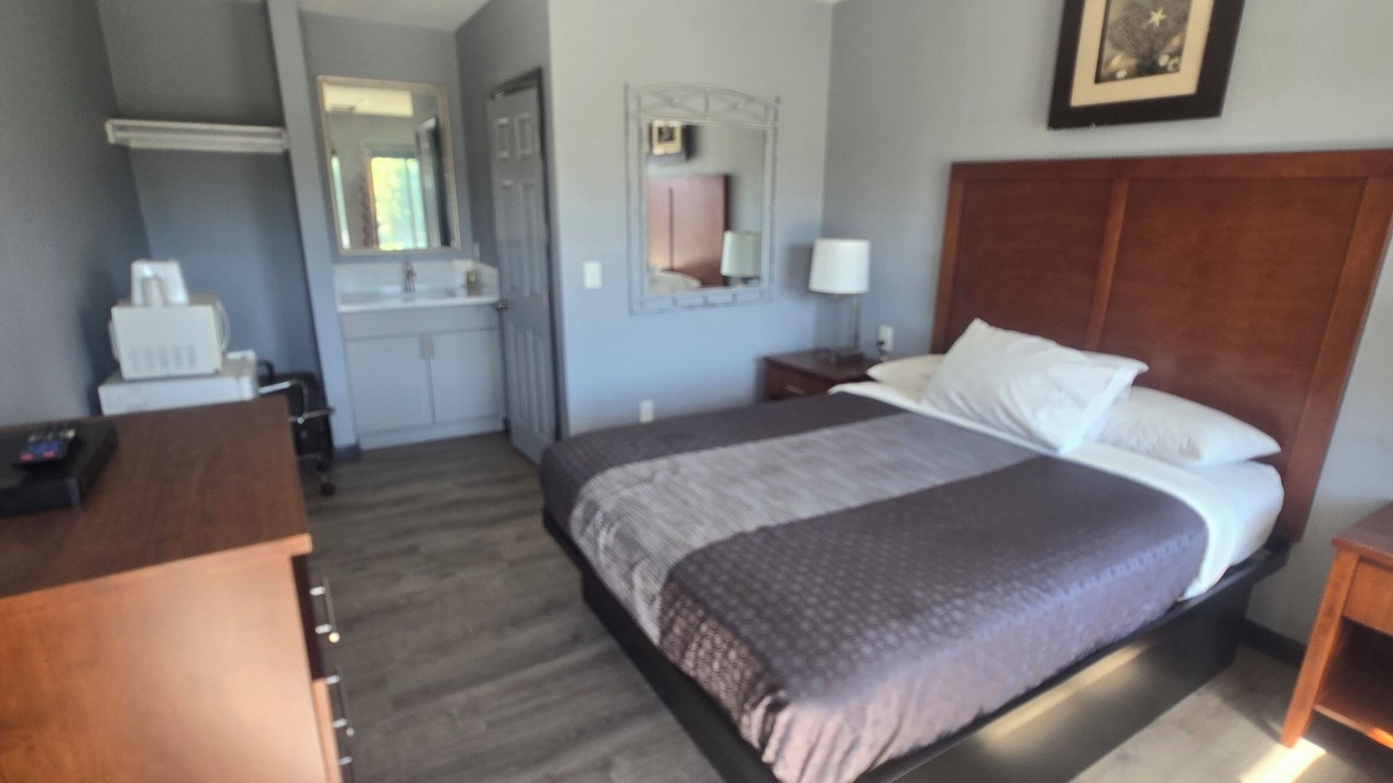 Photo of Bedroom in Lodi