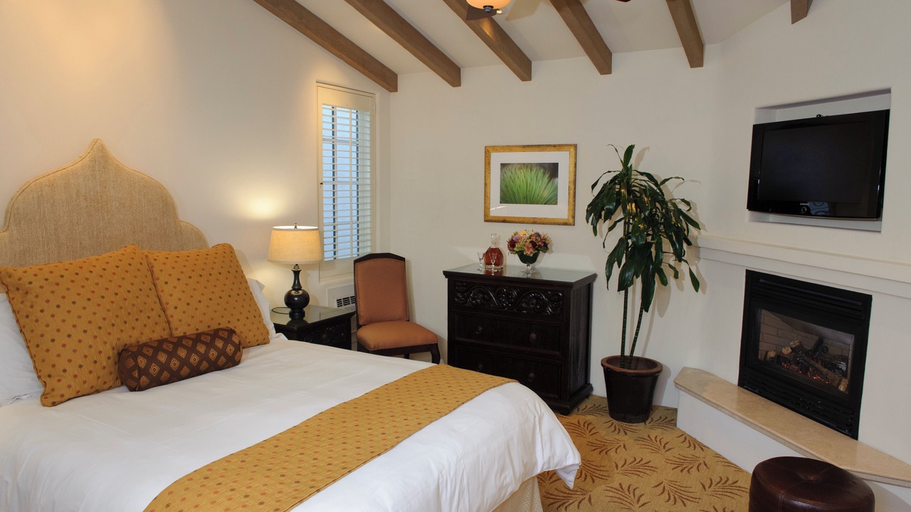 Photo of Bedroom in Golden Rectangle