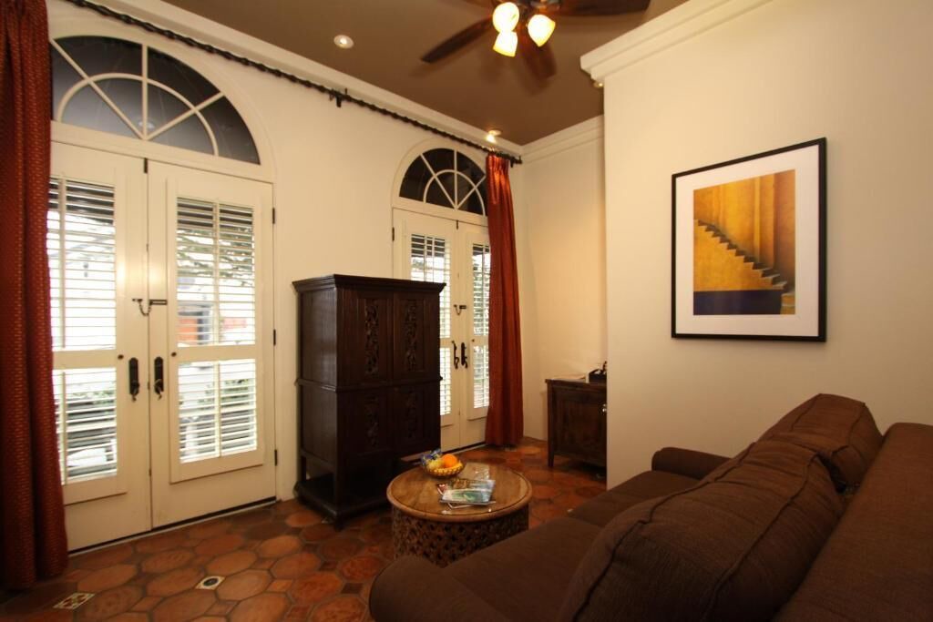 Photo of Livingroom in Golden Rectangle