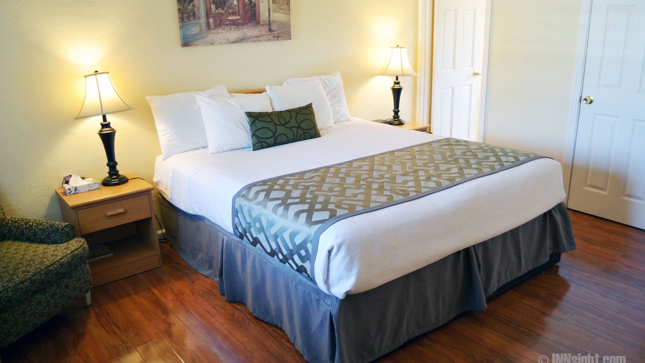 Photo of Bedroom in Heritage District