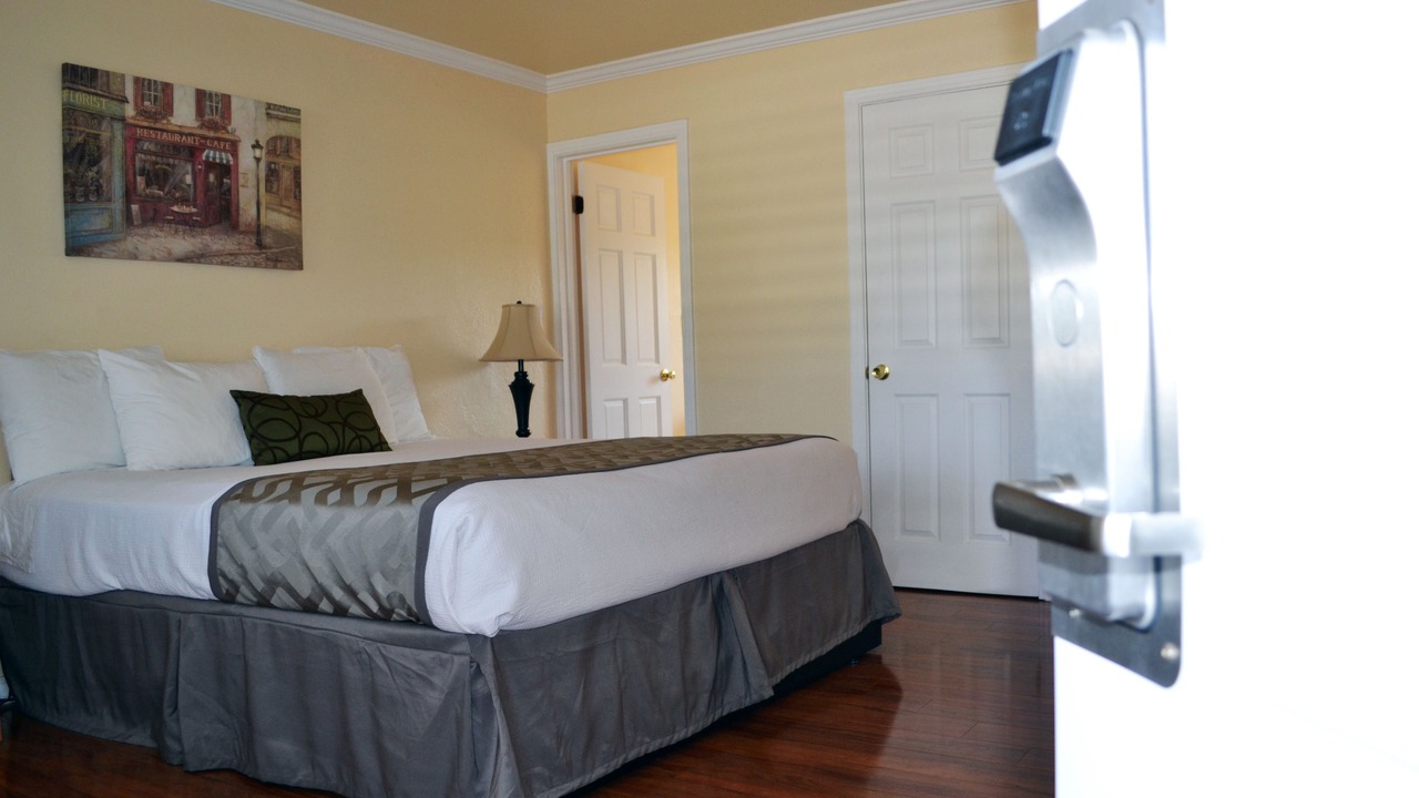 Photo of Bedroom in Heritage District