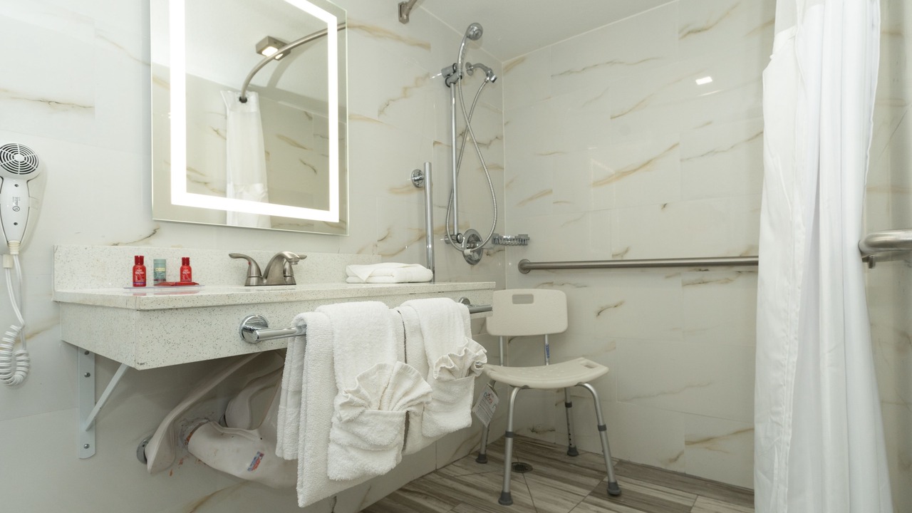Photo of Bathroom in Woodlake