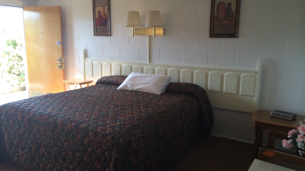 Photo of Bedroom in Hawthorne