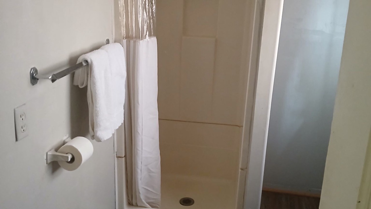 Photo of Bathroom in Coalinga