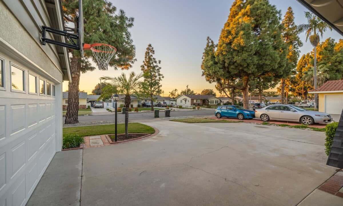 Photo of Others in Northwest Anaheim