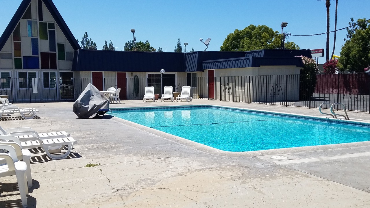 Photo of Outdoor in Raisin