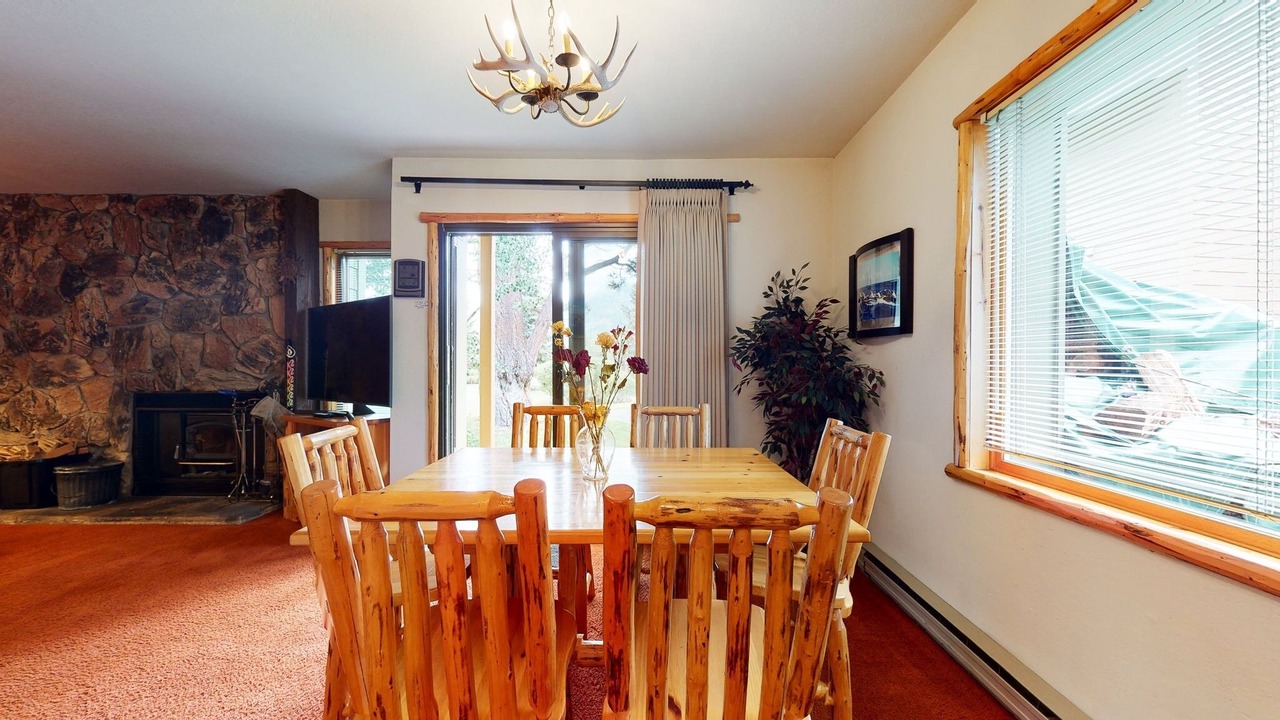 Photo of Kitchen in Mammoth Lakes
