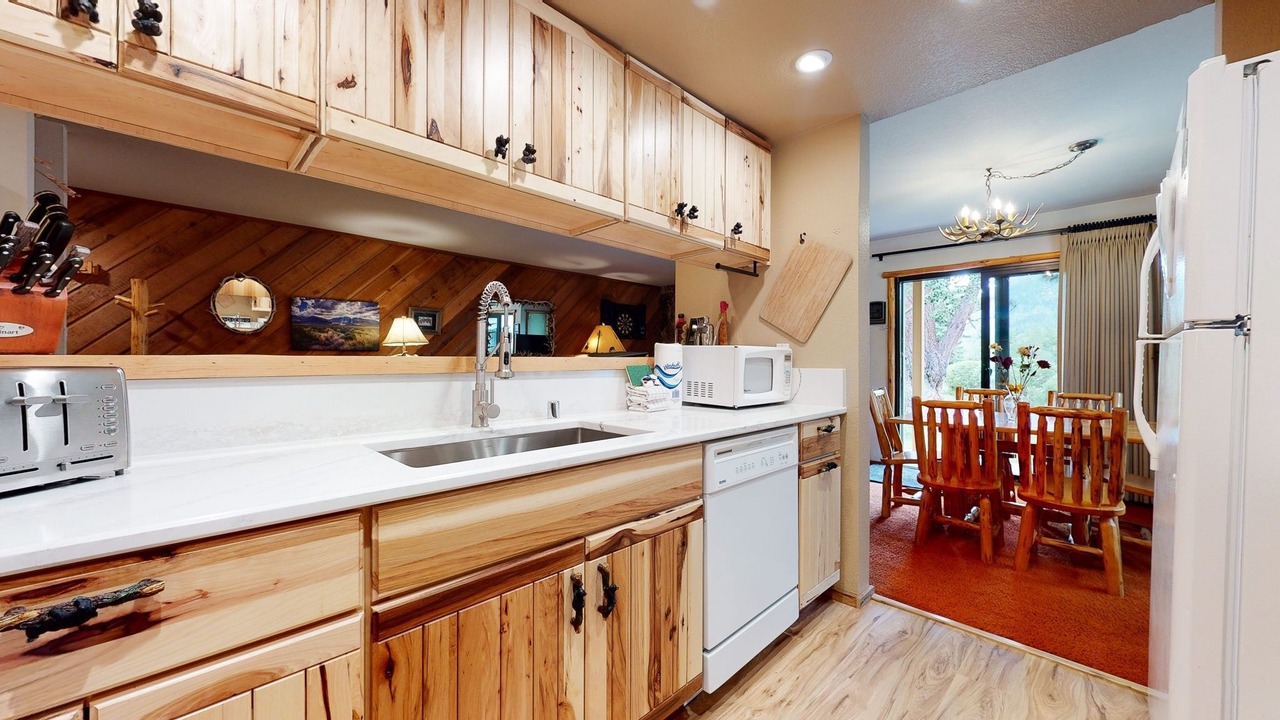 Photo of Kitchen in Mammoth Lakes