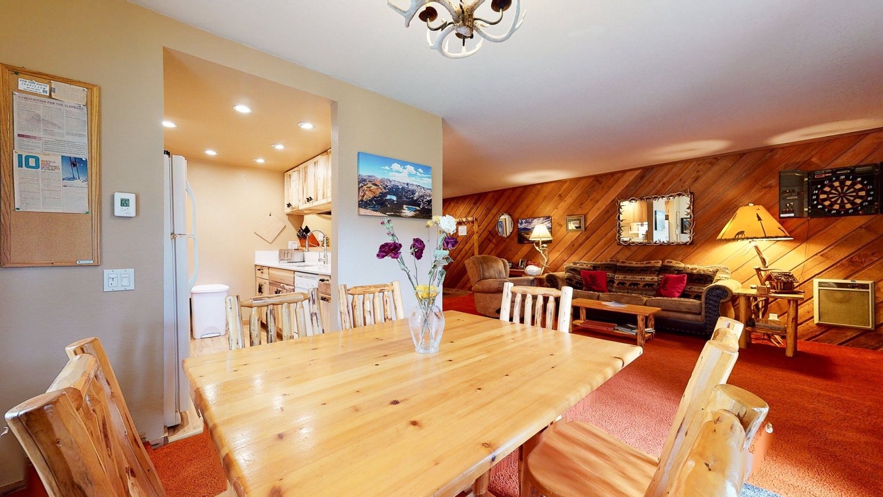 Photo of Livingroom in Mammoth Lakes