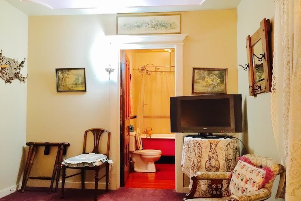 Photo of Bedroom in Jamestown