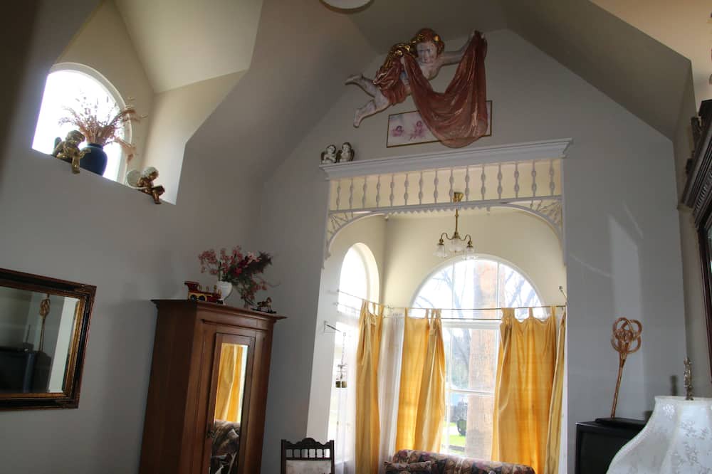 Photo of Bedroom in Jamestown