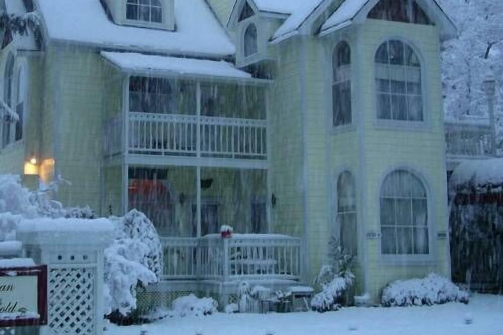 Photo of Outdoor in Jamestown
