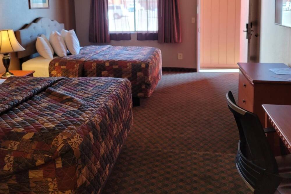Photo of Bedroom in Tonopah