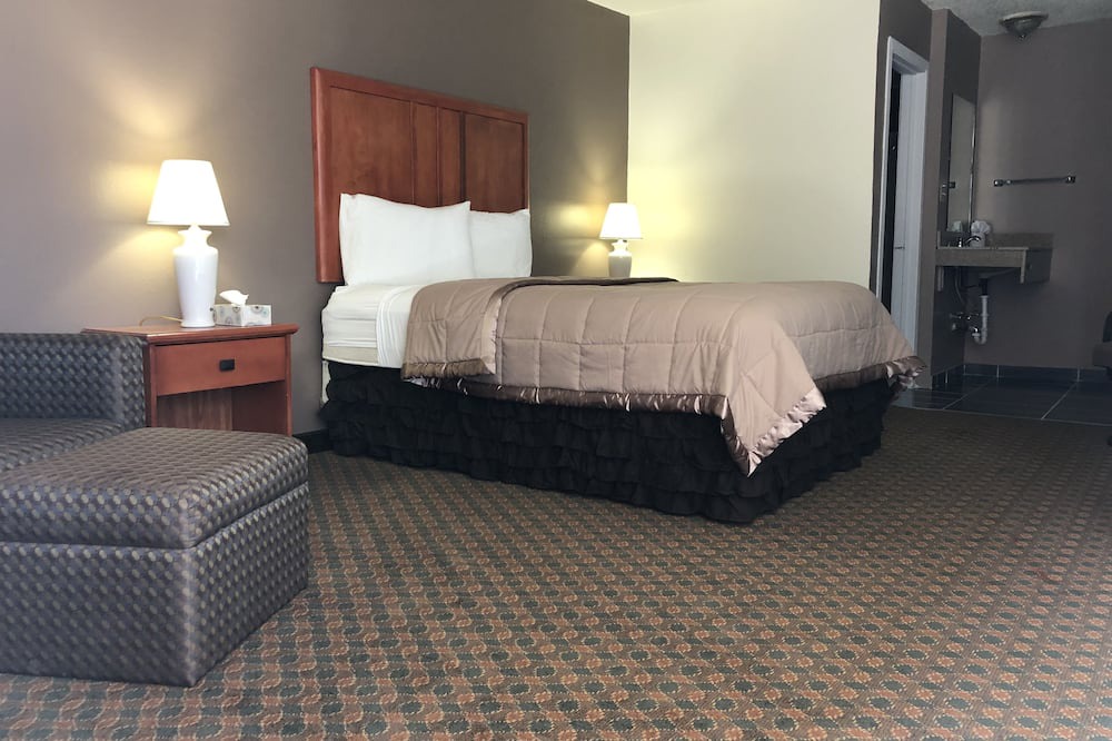 Photo of Bedroom in Tonopah