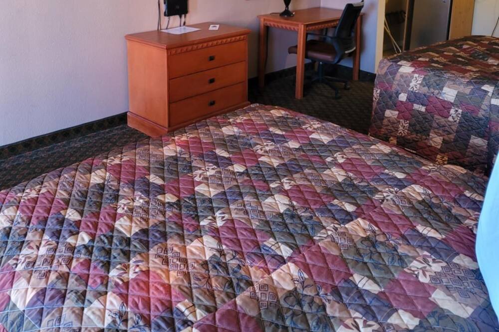 Photo of Bedroom in Tonopah