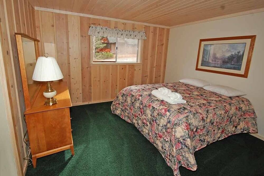 Photo of Bedroom in North Upper Truckee