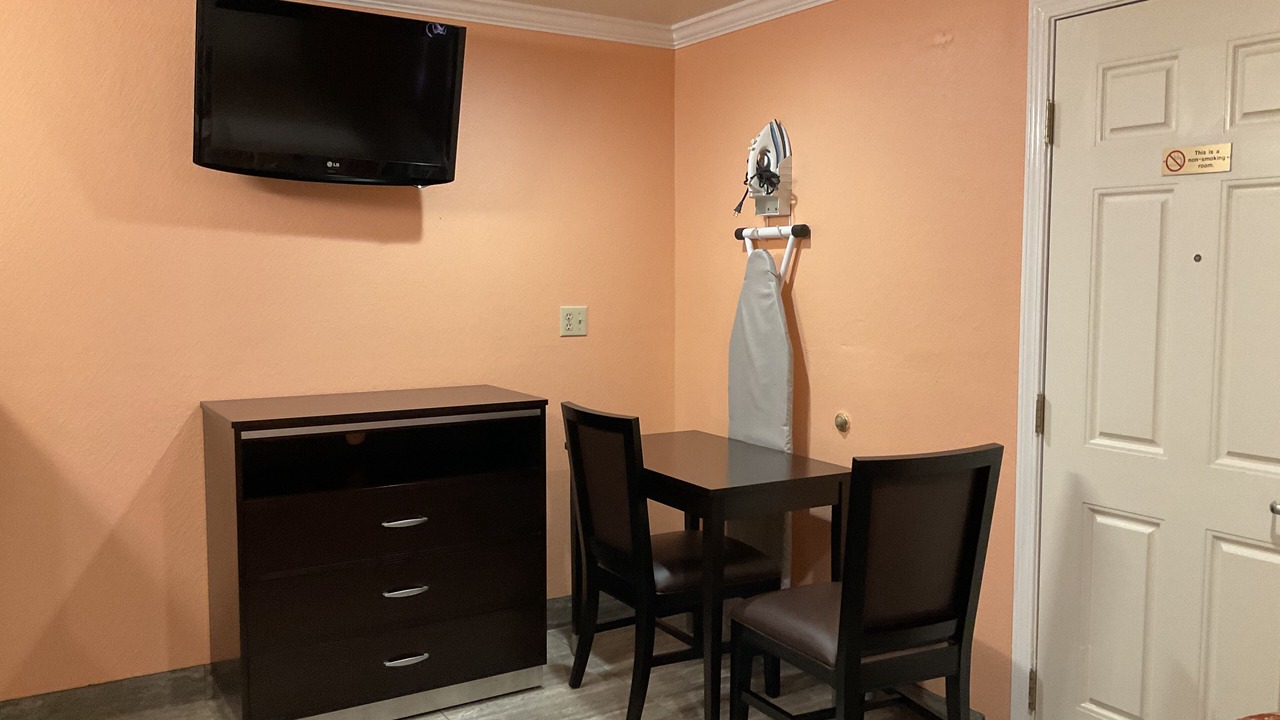 Photo of Bedroom in Old Mountain View
