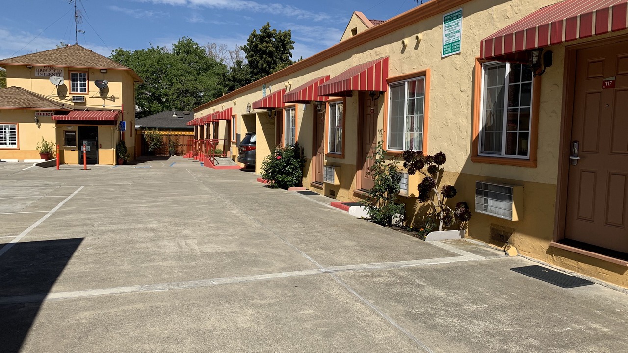 Photo of Outdoor in Old Mountain View