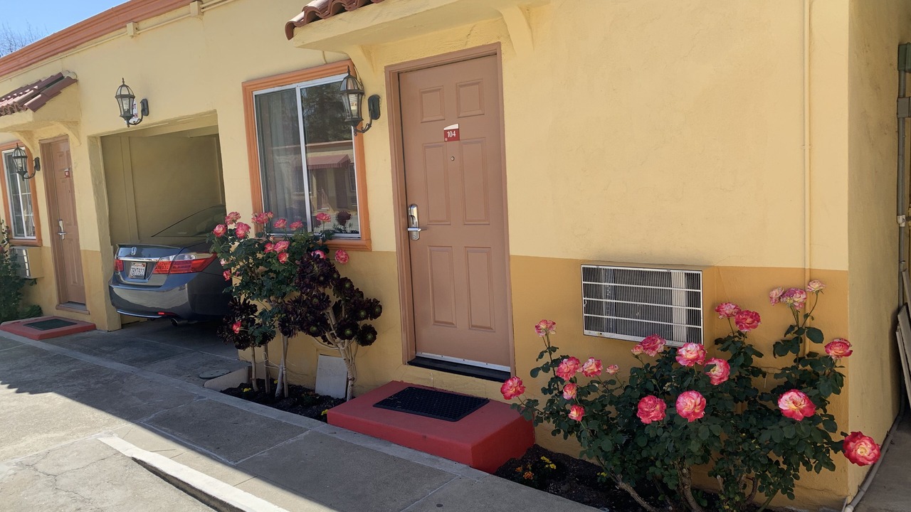 Photo of Outdoor in Old Mountain View