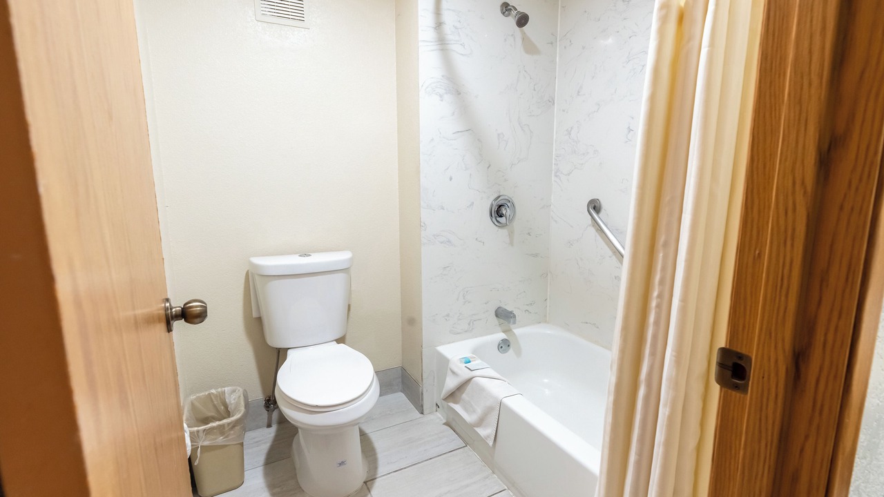 Photo of Bathroom in Corcoran