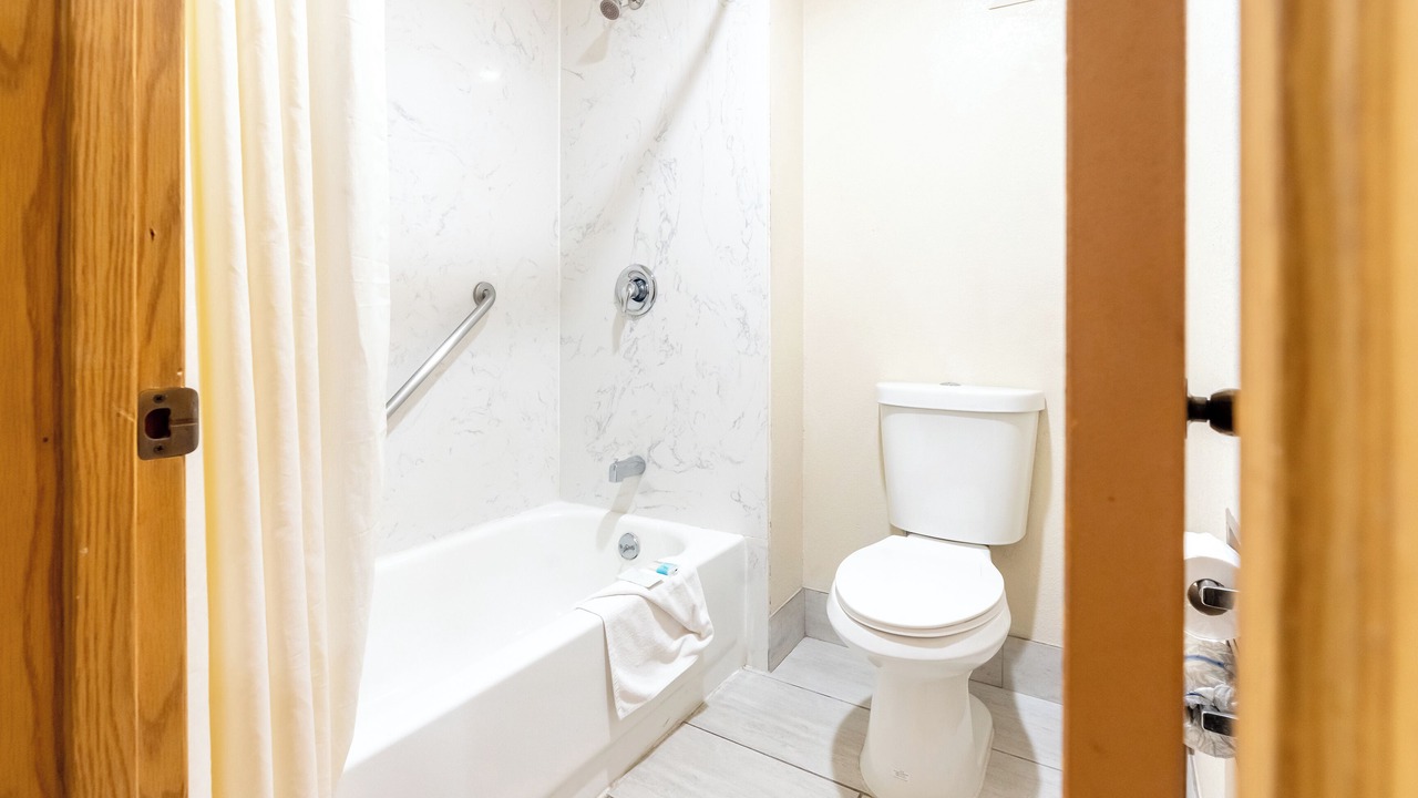 Photo of Bathroom in Corcoran