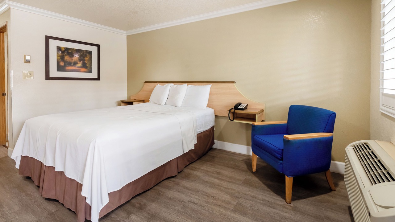 Photo of Bedroom in Corcoran