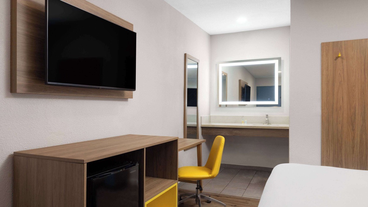 Photo of Bedroom in Bakersfield