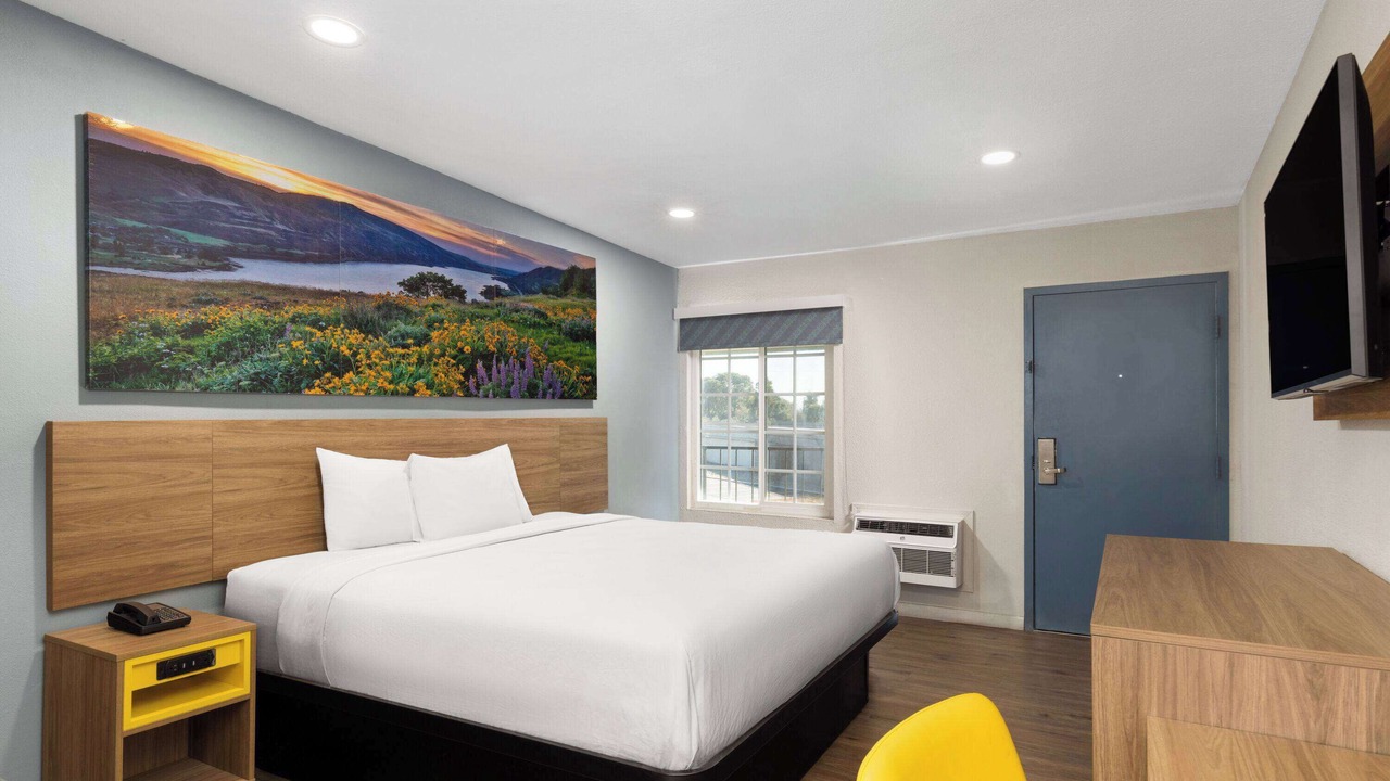 Photo of Bedroom in Bakersfield