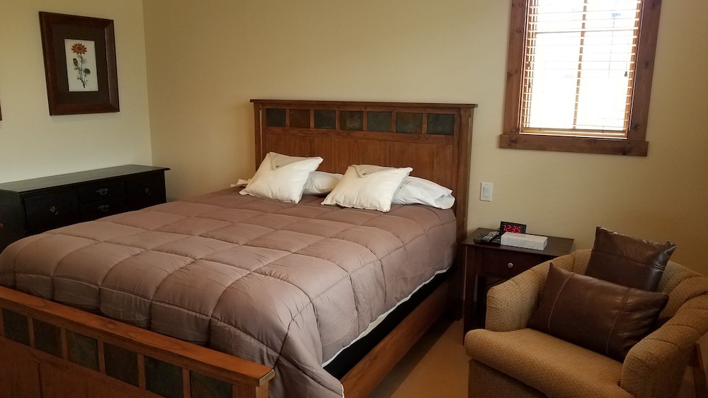 Photo of Bedroom in Mammoth Lakes