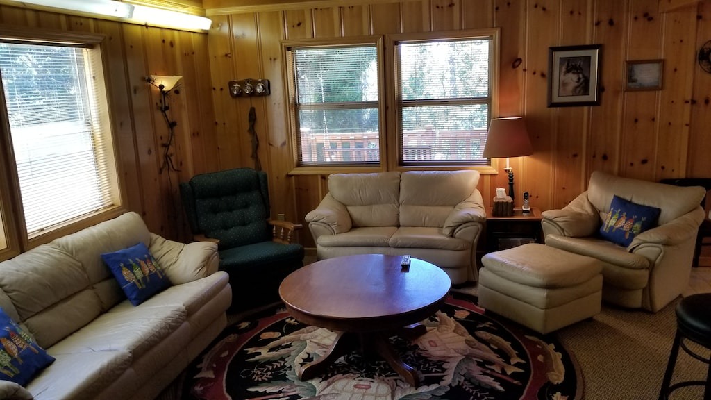 Photo of Livingroom in Strawberry