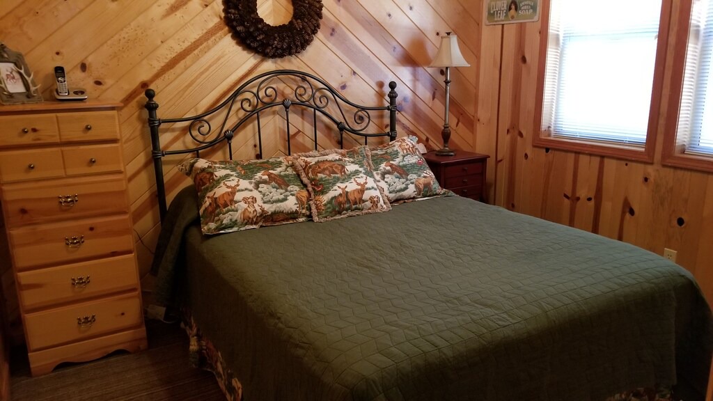 Photo of Bedroom in Strawberry