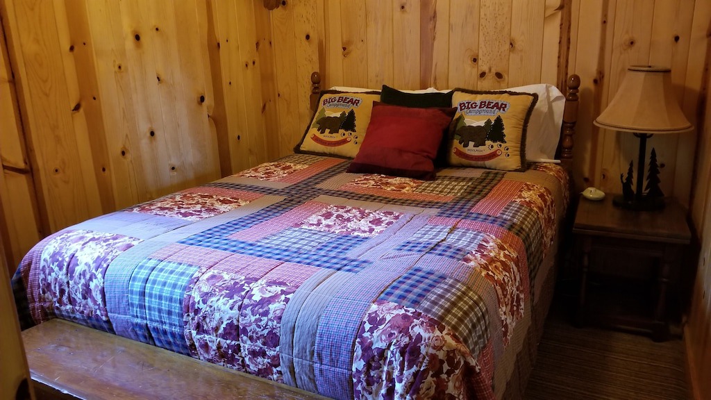 Photo of Bedroom in Strawberry