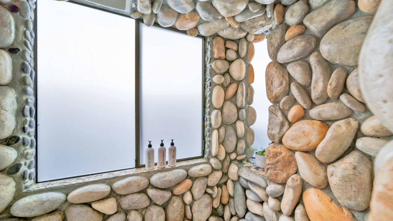 Photo of Bathroom in Lakehead